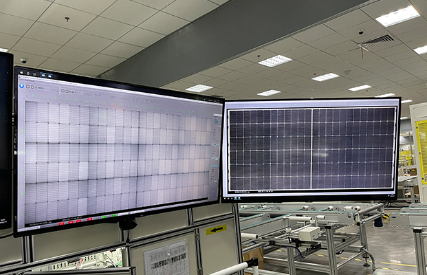 Solar Panel Teasting : Visual Check / EL Test